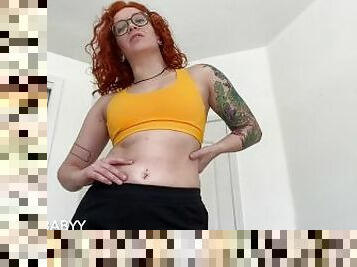 gym girl teases u w/ her ass & white panties in track pants - full video on Veggiebabyy Manyvids