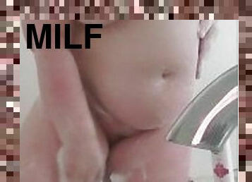 pantat, mandi, amatir, jenis-pornografi-milf, wanita-gemuk-yang-cantik, seorang-diri, tato, menggoda