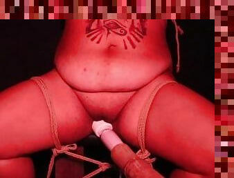 orgasmo, juguete, latino, sadomasoquismo, regordeta, regordeta-chubby, fetichista, bondage, tatuaje, calientapollas