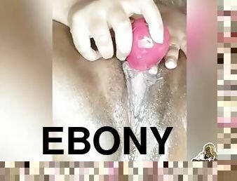 clito, masturbation, chatte-pussy, giclée, anal, mature, ébène, jouet, black, belle-femme-ronde