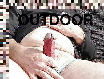 Outdoors one minute fun