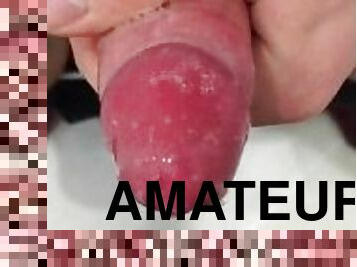 énorme, masturbation, amateur, ejaculation-sur-le-corps, branlette, point-de-vue, sur-le-visage, ejaculation, gros-plan, bite