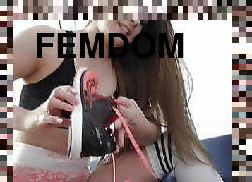 sport, hardcore, pornostar, sadismo-e-masochismo, schiave, piedi, feticci, donne-dominanti, brunette, dominazione-femminile