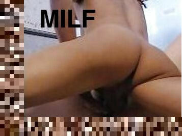 bañando, mayor, meando, coño-pussy, squirting, madurita-caliente, adolescente, latino, mamá, fetiche