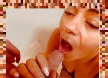 kencing, amateur, perempuan-afrika, milfs, hamba, tandas, fetish, pelacur-whore, minum, ghetto