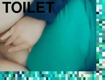 baignade, masturbation, orgasme, public, amateur, joufflue, blonde, britannique, toilette, fétiche