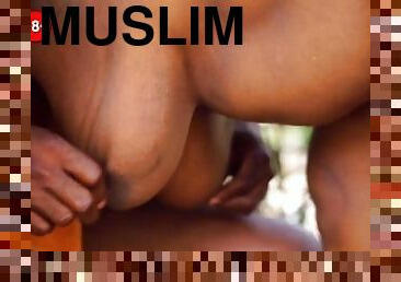 pantat, payudara-besar, posisi-seks-doggy-style, puting-payudara, vagina-pussy, blowjob-seks-dengan-mengisap-penis, cumshot-keluarnya-sperma, berkulit-hitam, penis-besar, arab