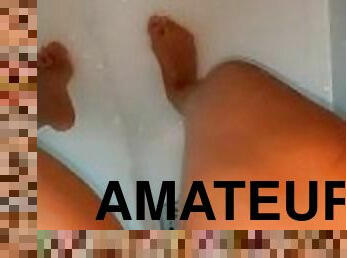 baignade, papa, pisser, giclée, amateur, babes, ados, pieds, douche, solo