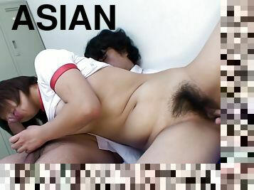 asiatique, gros-nichons, poilue, fellation, ejaculation-sur-le-corps, ados, japonais, sur-le-visage, banane