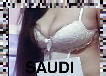 Saudi Girl Fatin arab sex part 1