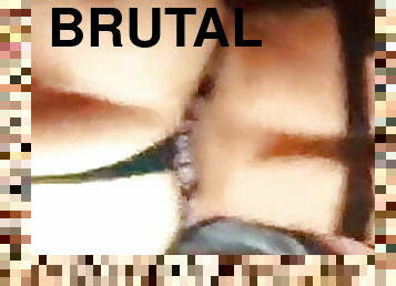 brutalno