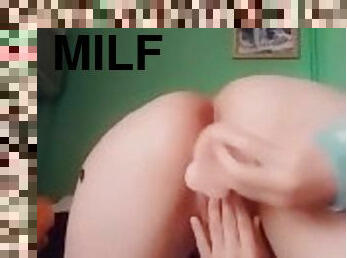 Milf pleases herself with a quicky