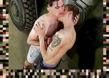 magro, anal, chupanços, pénis-grande, gay, engolindo, gay-adolescente, tatuagem, chupando