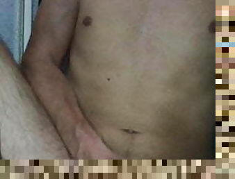 ejaculation-sur-le-corps, gay, jeune-18