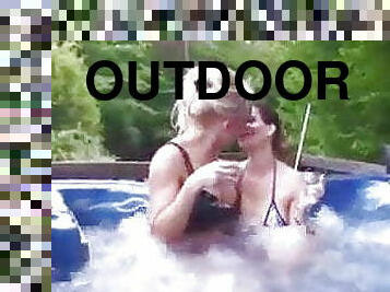 Outdoor Lesbian Session Times 