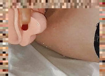 HOT MILF HUGE DILDO MASTURBATION PUSSY CLOSEUP