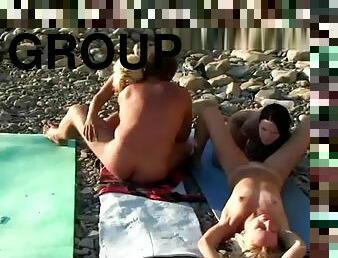 al-aire-libre, público, swinger, cámara, sexo-en-grupo, playa, voyeur, cuarteto