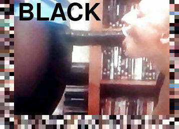 Sucking big black cock