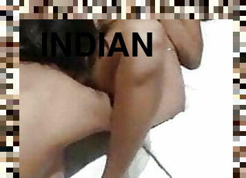 orgie, ejaculation-sur-le-corps, gangbang, indien, sexe-de-groupe, trio, brunette