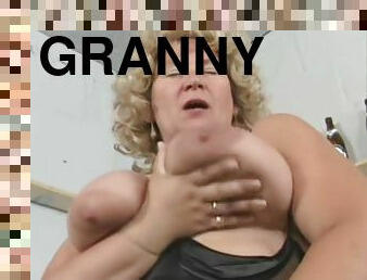 gros-nichons, granny, belle-femme-ronde, solo