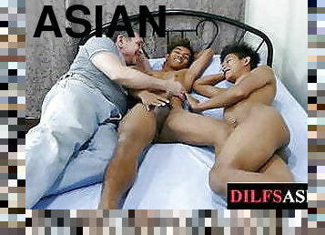 asiatiche, papà, masturbarsi, vecchi, magre, rapporti-anali, eruzioni-di-sperma, gay, sesso-di-gruppo, trio