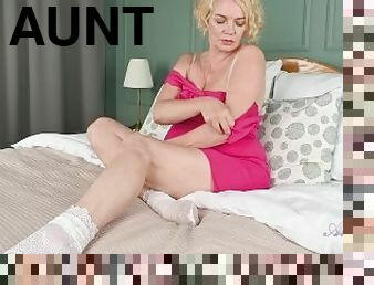 Aunt Judy's - 59yo Big-Bottom Amateur GILF Aliona is Home Alone and Horny