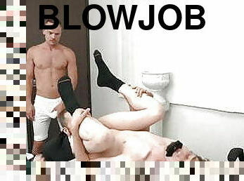 blowjob-seks-dengan-mengisap-penis, homo, deepthroat-penis-masuk-ke-tenggorokan, sperma, homoseks