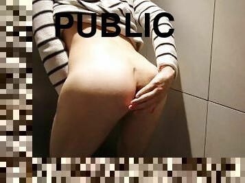 pubblici, amatoriali, rapporti-anali, gay, videocamera, voyeur, pov, baci, toilette, culo