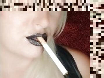 amatérske, bbw, blondýna, britské, fetišistické, fajčenie-smoking