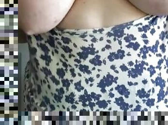 gros-nichons, grosse, public, amateur, belle-femme-ronde, naturel, seins, fétiche, clignotant