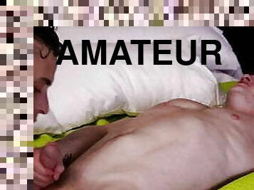 amateur, fellation, ejaculation-sur-le-corps, gay, ejaculation