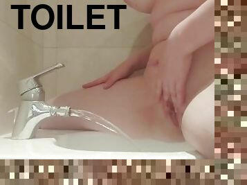 Horny Girl Masturbte Right in Airport Toilet