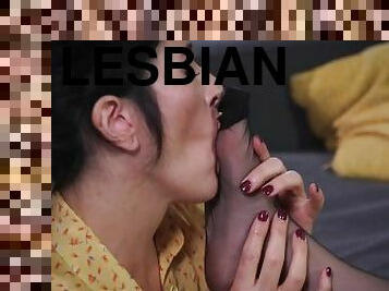 אורגזמה, גרביונים, לסבית-lesbian, כפות-הרגליים, פטיש, ניילון, מנוסה, מציצה-sucking, בהונות