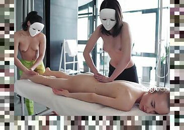 Jolie Four Hands Masked Yoni Massage