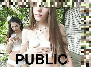 masturbare-masturbation, orgasm, in-afara, public, slabanoaga, cu-degetelul, lenjerie, american, aiurita, parc