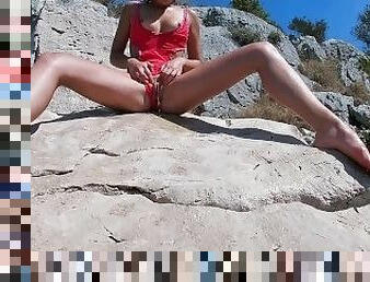 Hot girl pissing outdoor