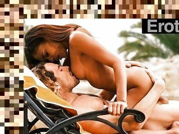 tetas-grandes, orgasmo, coño-pussy, mamada, negra-ebony, polla-enorme, interracial, estrella-del-porno, marido, casada