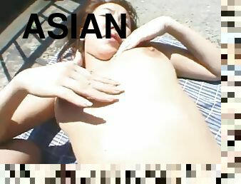 Asian outdoor slut gets fingered then sucks