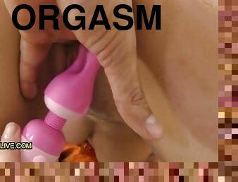 masturbation, orgasm, fitta-pussy, kvinnligt-sprut, amatör, tonåring, leksak, tight, ensam, små-bröst