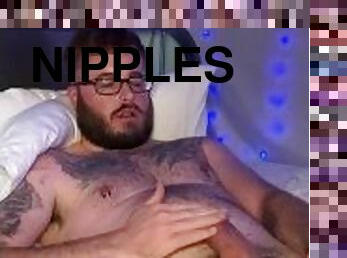 mamelons, amateur, ejaculation-sur-le-corps, jouet, gay, percé, solo, tatouage, ours