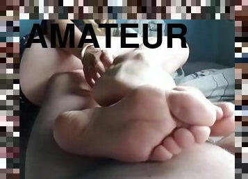 amatoriali, maturi, video-casalinghi, piedi, pov, sperma, feticci, lavoro-di-piedi, reali, gambe