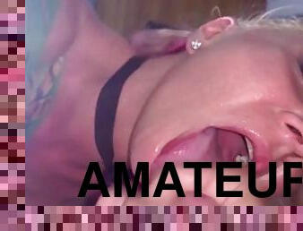 gros-nichons, amateur, fellation, ejaculation-sur-le-corps, milf, compilation, hirondelle, sur-le-visage, ejaculation, blonde