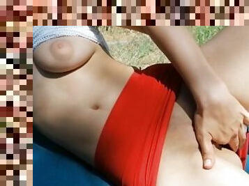 Natural tits cutie masturbates in the park