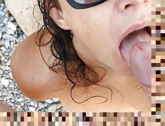 Horny and desperate for a Mouth full of Cum