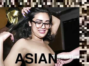 Vivian Lang - Thick Booty Asian Playing With That Pussy.mp4