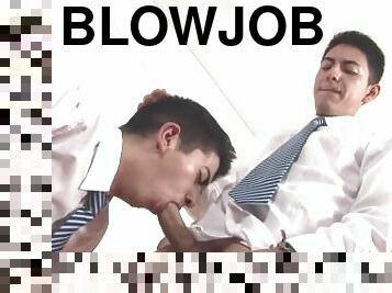 blowjob-seks-dengan-mengisap-penis, homo, muda-diatas-18, bersetubuh, sofa, argentina, homoseks