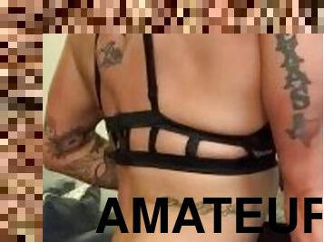 amatoriali, feticci, solitari, muscolosi, tatuaggi, tettine