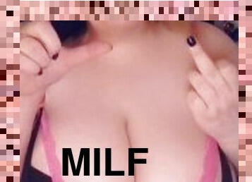 gros-nichons, amateur, milf, maman, belle-femme-ronde, joufflue, naturel, mère, seins, fétiche