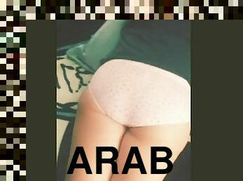 Thick Arabian gypsy has alot of sex appeal...horny for daddy