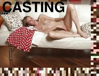masturbare-masturbation, orgasm, bunaciuni, adolescenta, auditie-casting, iubita, pima-oara, tanar18, blonda, futai